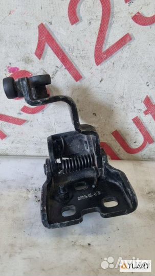 Ролик раздвижной двери задний левый KIA carnival