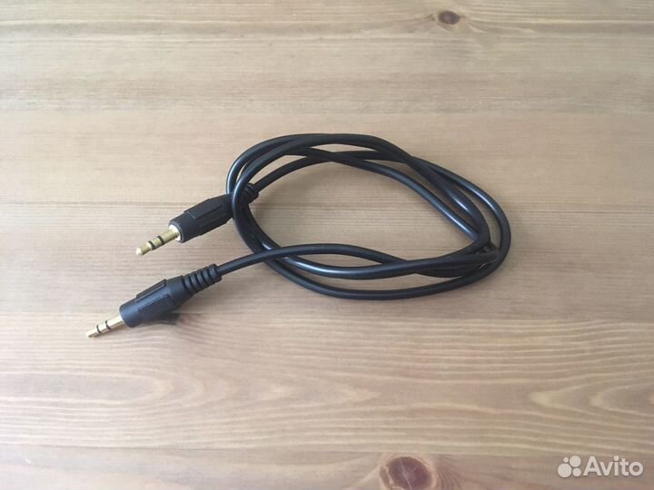 Aux кабель Interstep 1 метр
