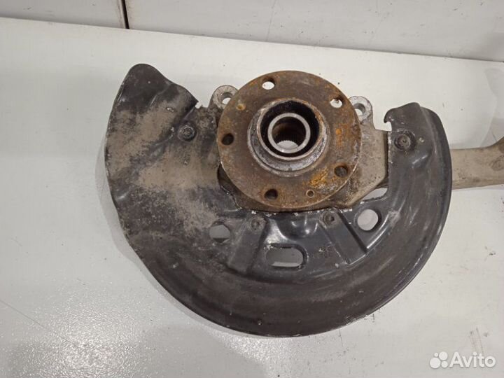 Кулак поворотный передний правый Audi S8 D3 2006