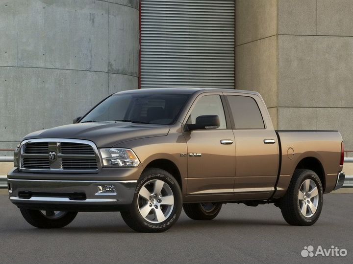 Стекло фары Dodge Ram (2008-2012)