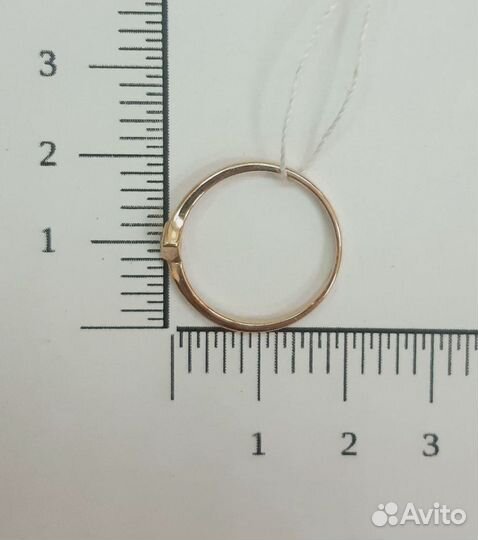 Золотое кольцо 585 с бриллиантом 17,5 р-р