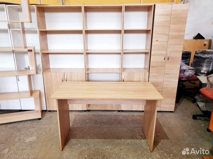 Стол письменный