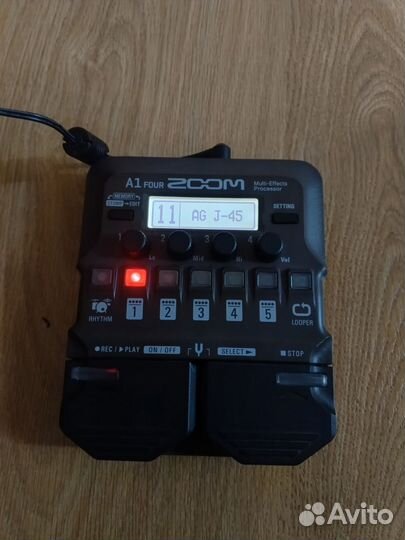 Гитарный процессор zoom A1 four