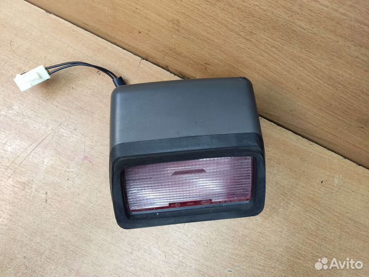 Центральный стоп-сигнал, Volvo 960