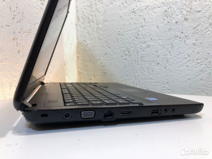 Ноутбук Samsung i3 370M / DDR3 4GB / 120GB SSD