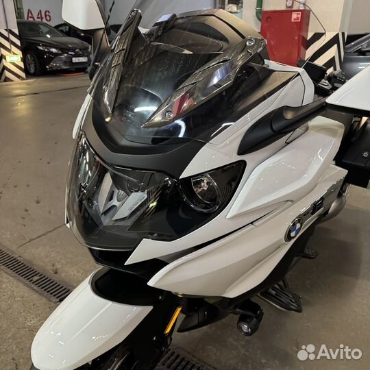 BMW K1600B White Edition
