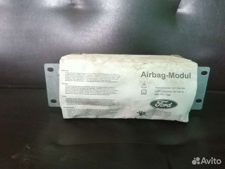 Подушка безопасности пассажира Ford Mondeo 3