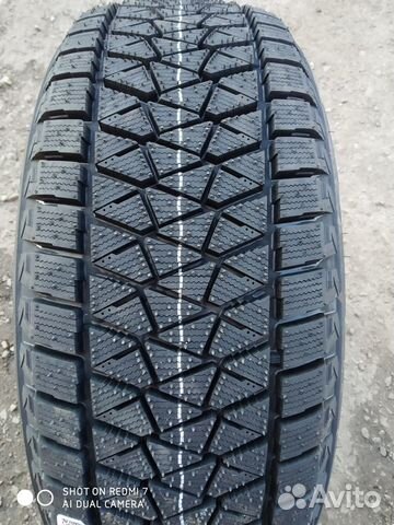 Bridgestone Blizzak DM-V2 275/55 R20