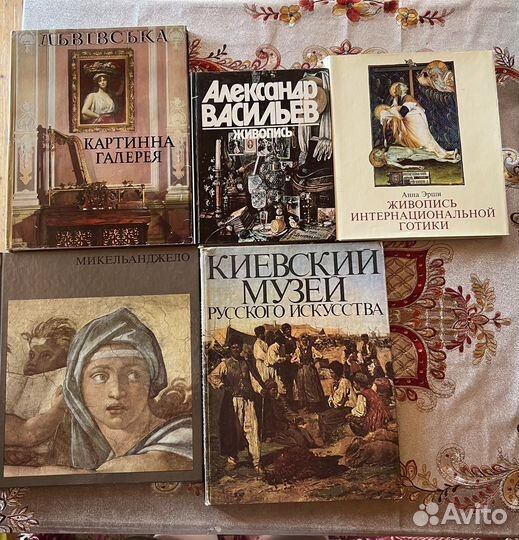 Книги в твердом и мягком переплёте