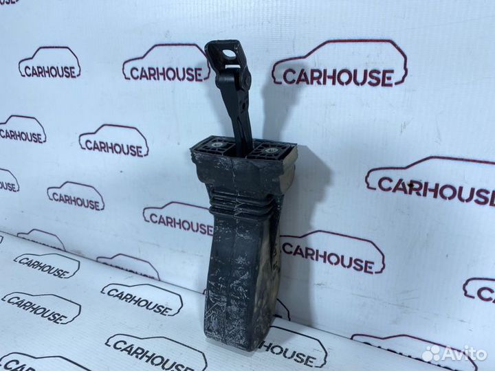 Ограничитель двери задний правый Volkswagen