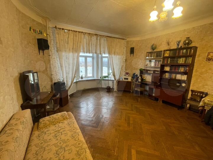 Комната 36 м² в 5-к., 5/7 эт.