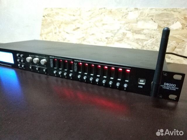 Процессор-контроллер акустических систем NAG D8000