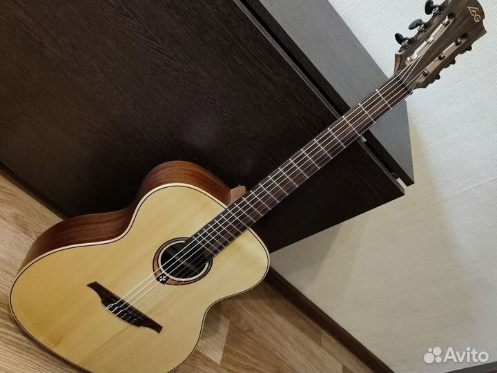 Lag Tramontane TN70A классическая гитара