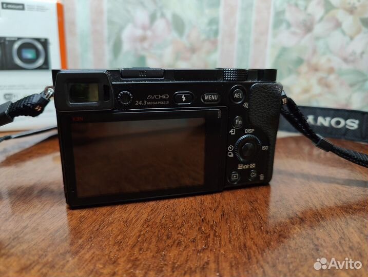 Sony A6000 Kit 16-50 + 3 аккумулятора + sdxc 64Gb