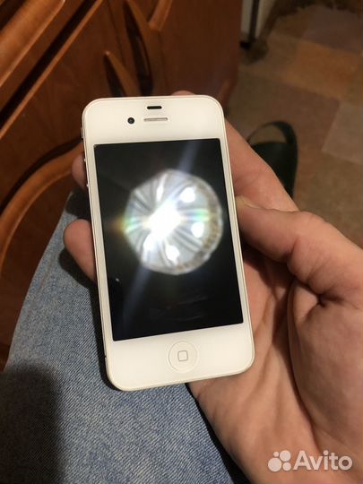 iPhone 4, 8 ГБ