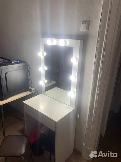 Гримерное зеркало