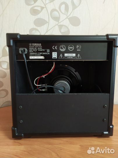Гитарный комбоусилитель yamaha GA 15 II