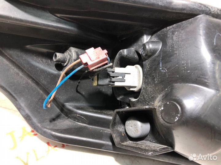 Фара галогеновая правая Nissan Juke хэтчбек MR16DT