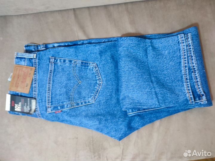 Джинсы оригинальные Levi's