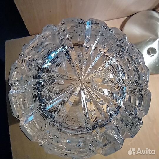 Хрустальная цветочная ваза с серебряным ободком