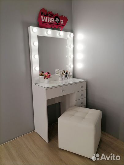 Макияжный стол белый с 5 ящиками и зеркалом