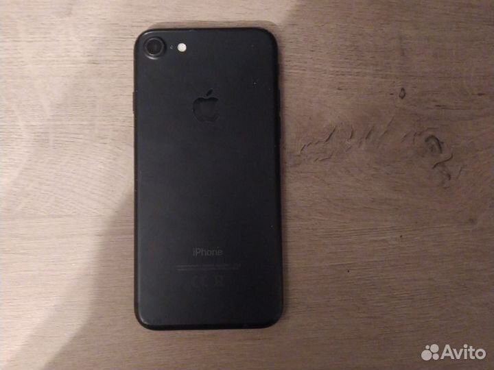 iPhone 7, 32 ГБ