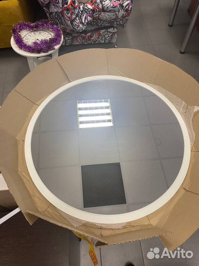 Зеркало настенное круглое новое