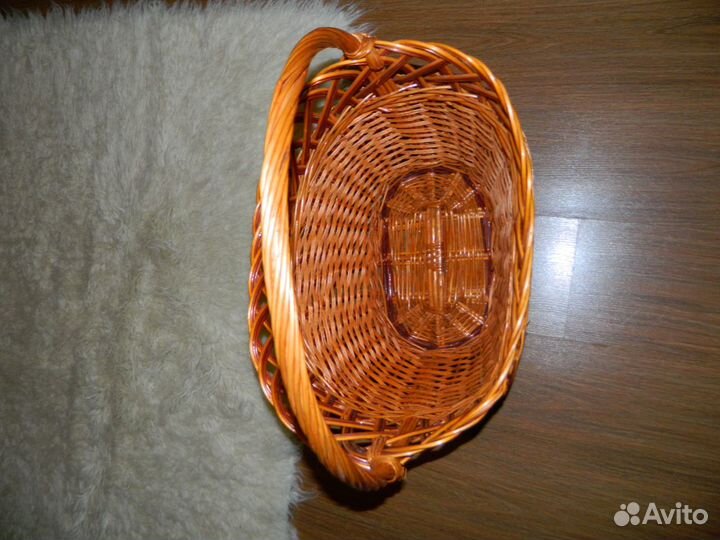 Корзины новые из лозы