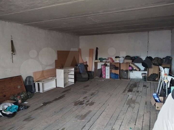 Гараж, > 30 м²