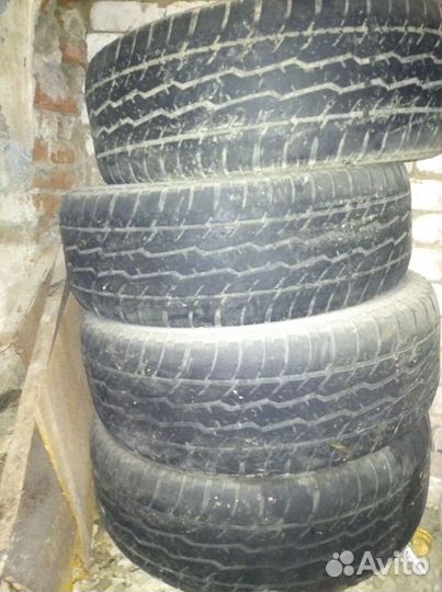 Bridgestone B250 235/65 R17