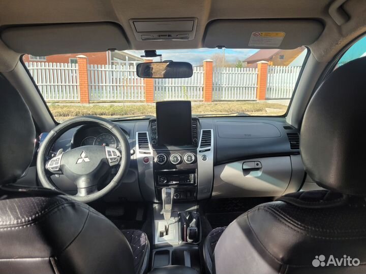 Mitsubishi Pajero Sport 2.5 AT, 2013, 235 000 км