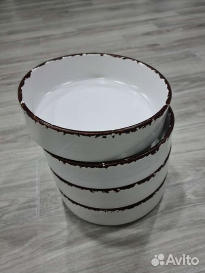Фарфоровые тарелки
