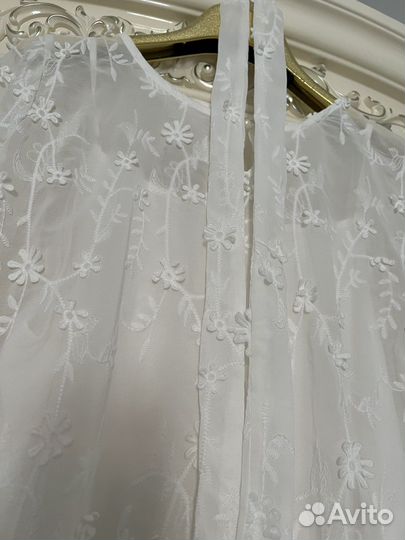 Платье белое