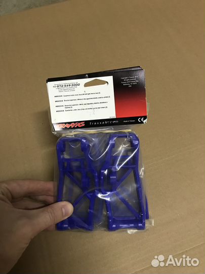 Нижние рычаги Traxxas Maxx TRA8930