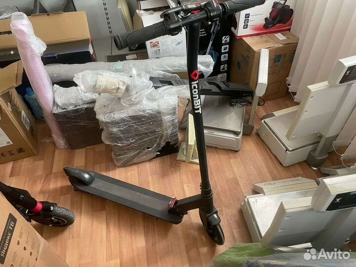 Электрический самокат iconBIT Kick Scooter Delta