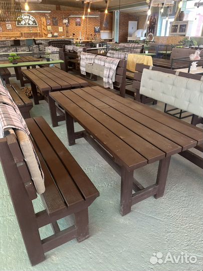 Продам столы лавочки люстра