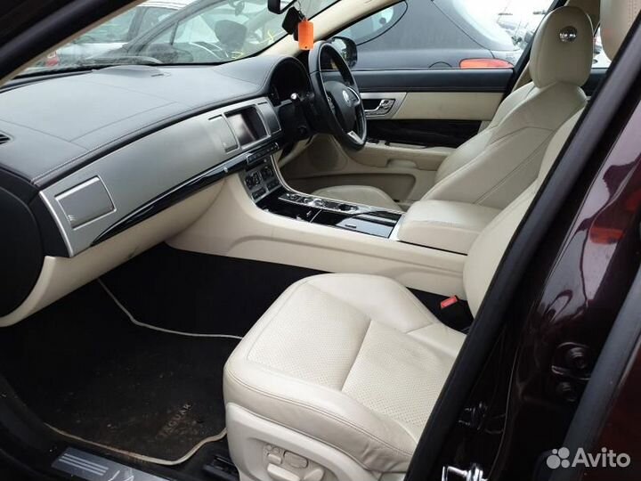 Jaguar XF 2013год 3.0диз. 306DT на запчасти разбор