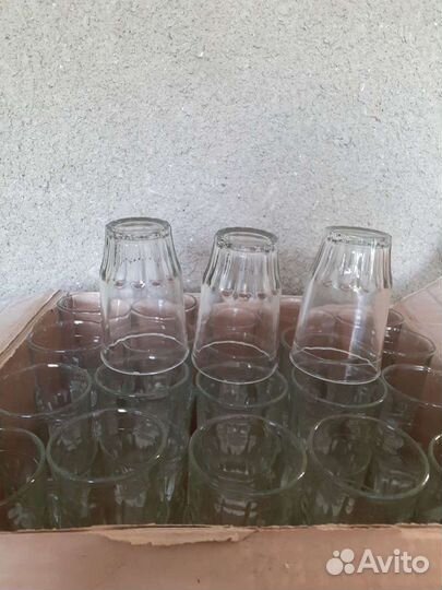 Стеклянные стаканы