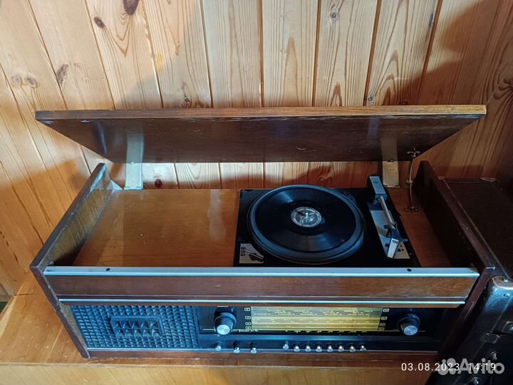 Радиола Урал с FM