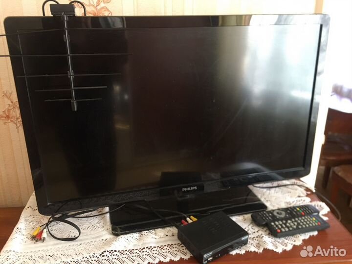 Телевизор philips 32 дюйма б/у м приставкоц