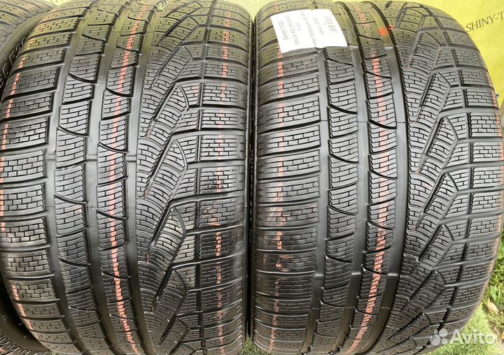 Pirelli Winter Sottozero 240 Serie II 245/35 R20 и 295/30 R20 97V