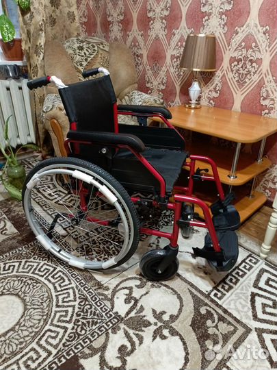 Инвалидная коляска