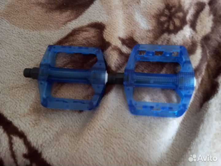 Педали для велосипеда