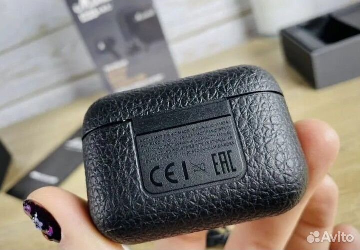 Marshall motif A.N.G.*