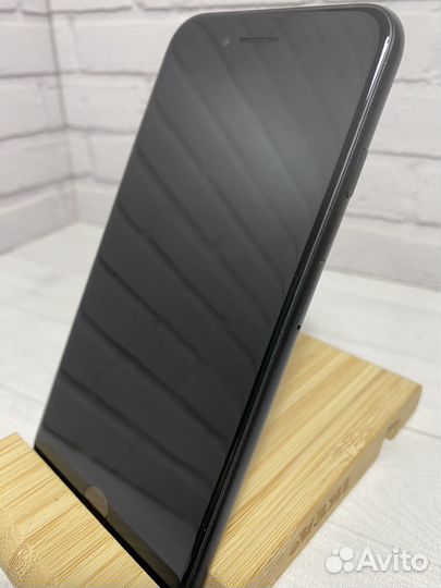 iPhone SE (2020), 64 ГБ