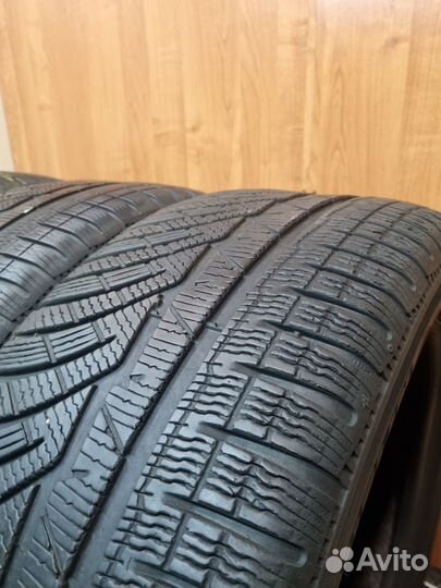 Michelin Pilot Alpin 4 245/45 R18