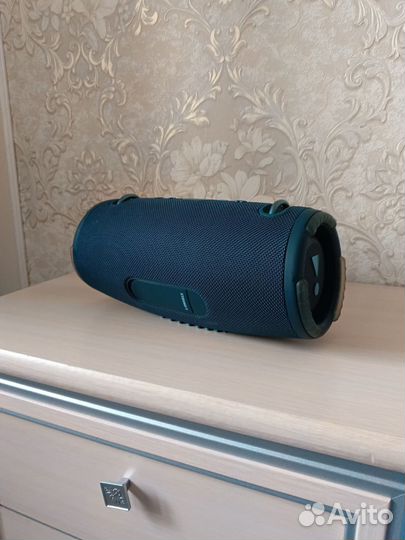 Колонка jbl xtreme3