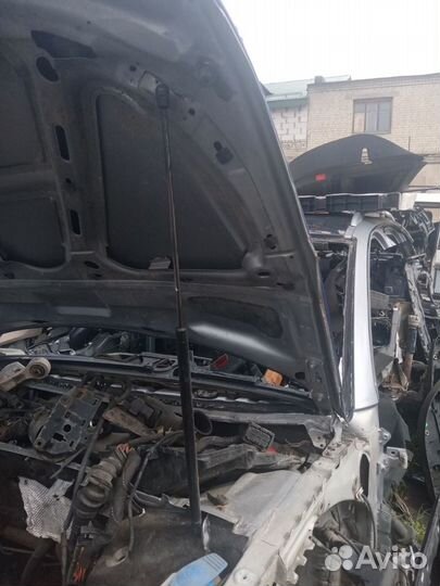 Амортизатор капота Audi A4 В7