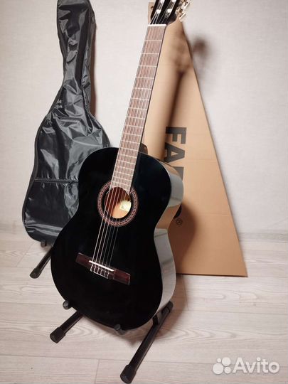 Классическая гитара 4 в 1