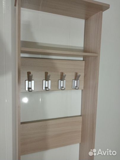 Вешалка в прихожую